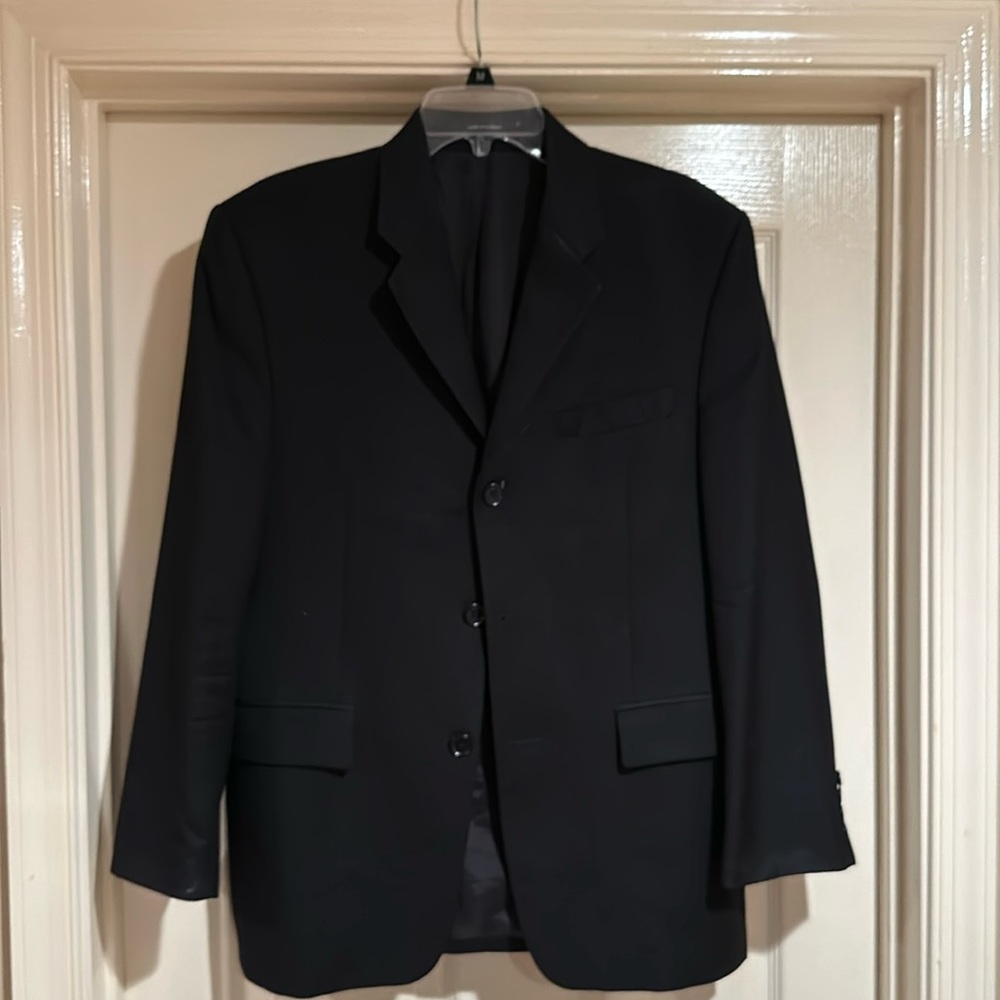 Black men’s Alfani jacket from Macy’s.  Size tag missing; see measurements.